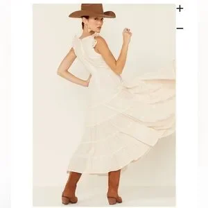 cap sleeve lace midi dress Clarissa | White Lace Crew-Neck Short-Sleeve Midi Dress